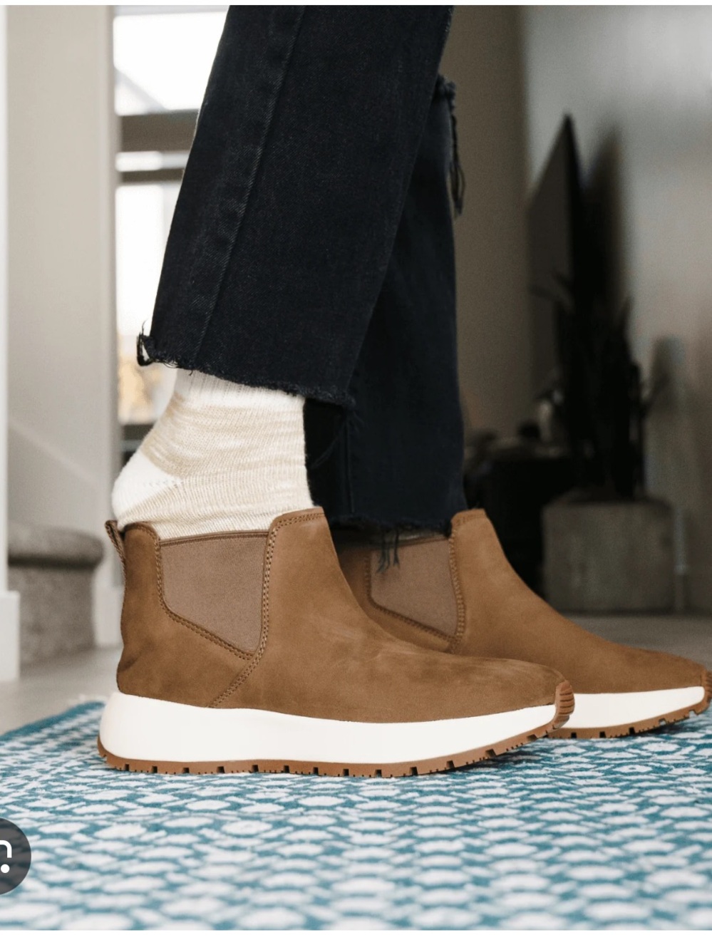 KIZIK Toronto Chelsea Women’s Water Resistant suede boots